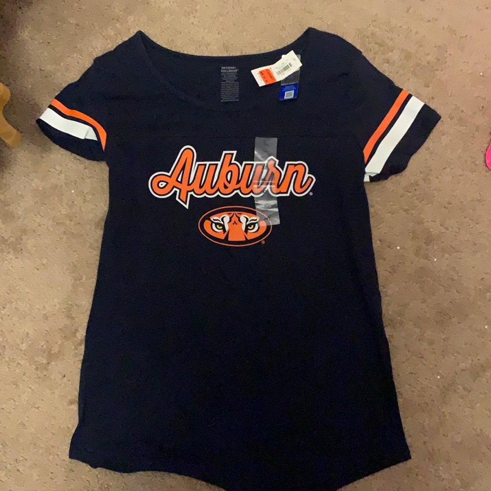 A auburn t-shirt